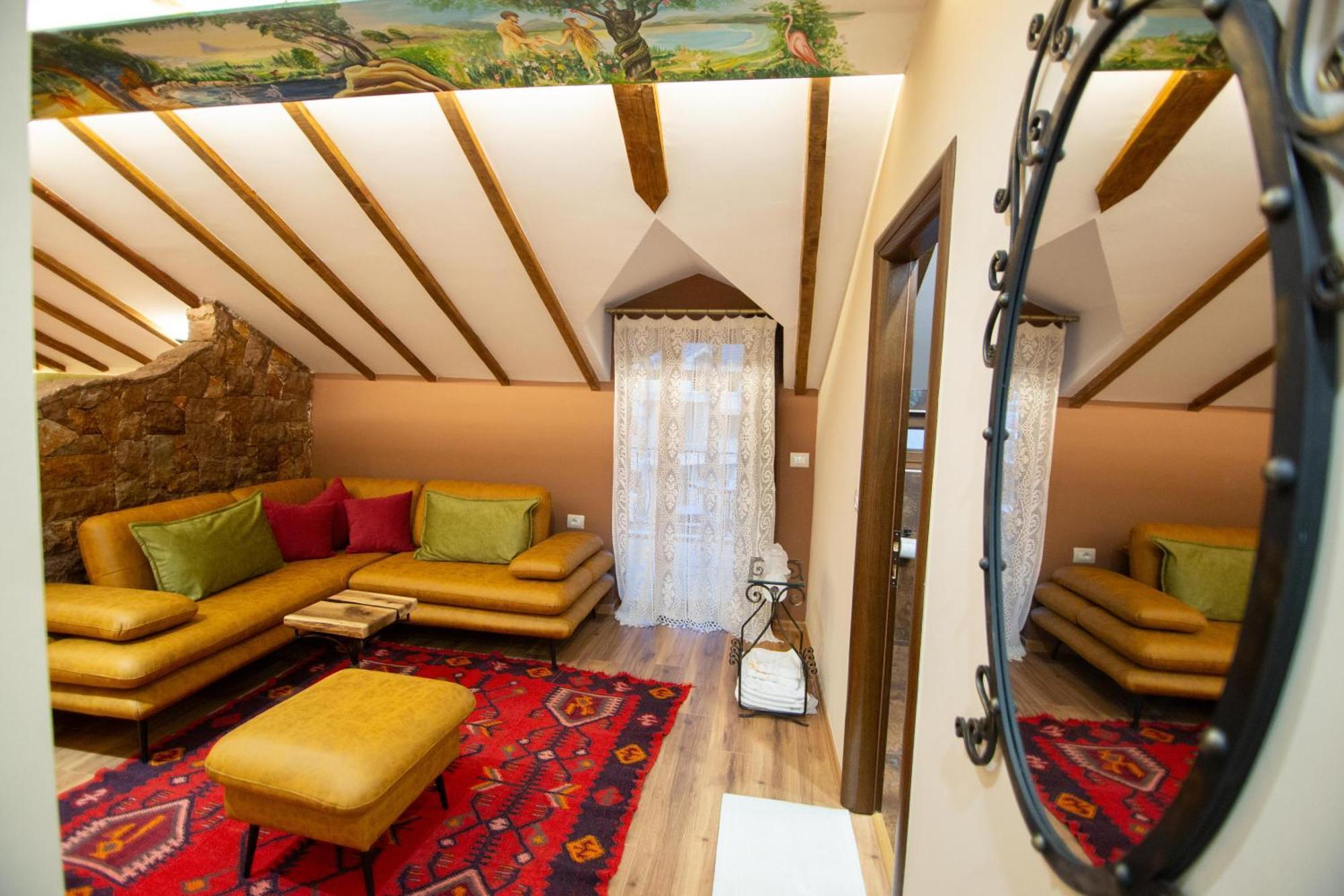 Vila Eden Boutique Hotel 科尔察 外观 照片