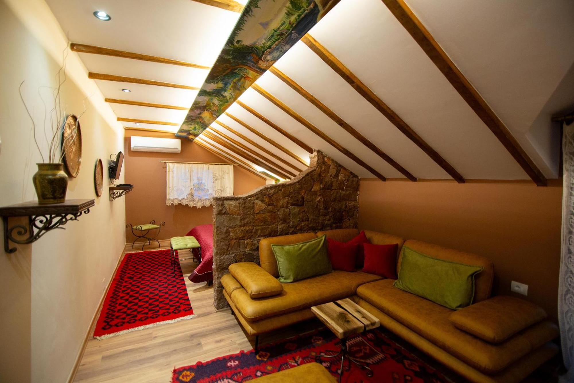 Vila Eden Boutique Hotel 科尔察 外观 照片