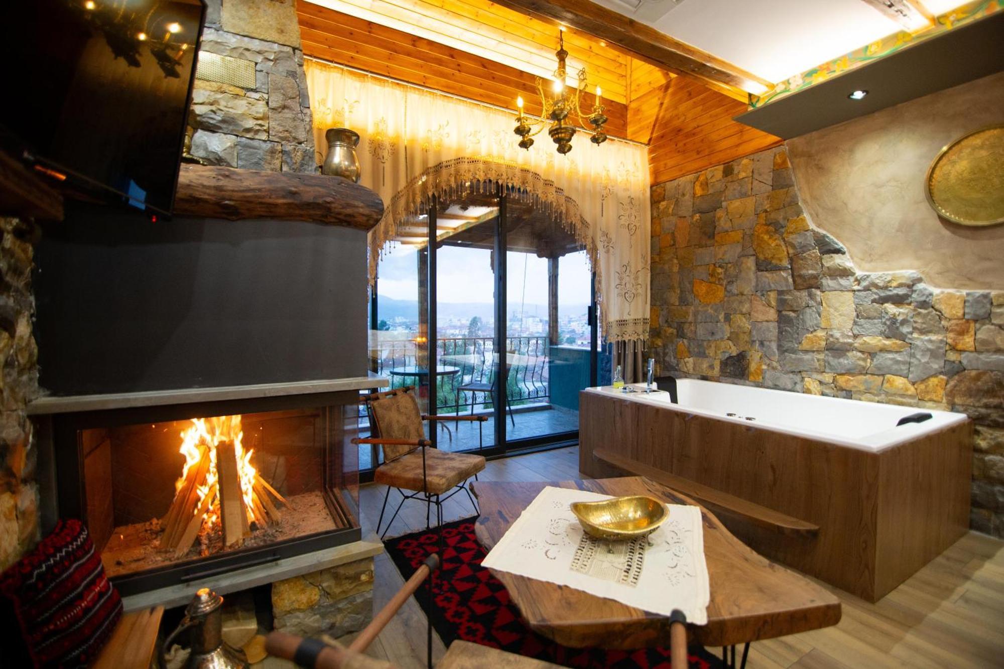 Vila Eden Boutique Hotel 科尔察 外观 照片